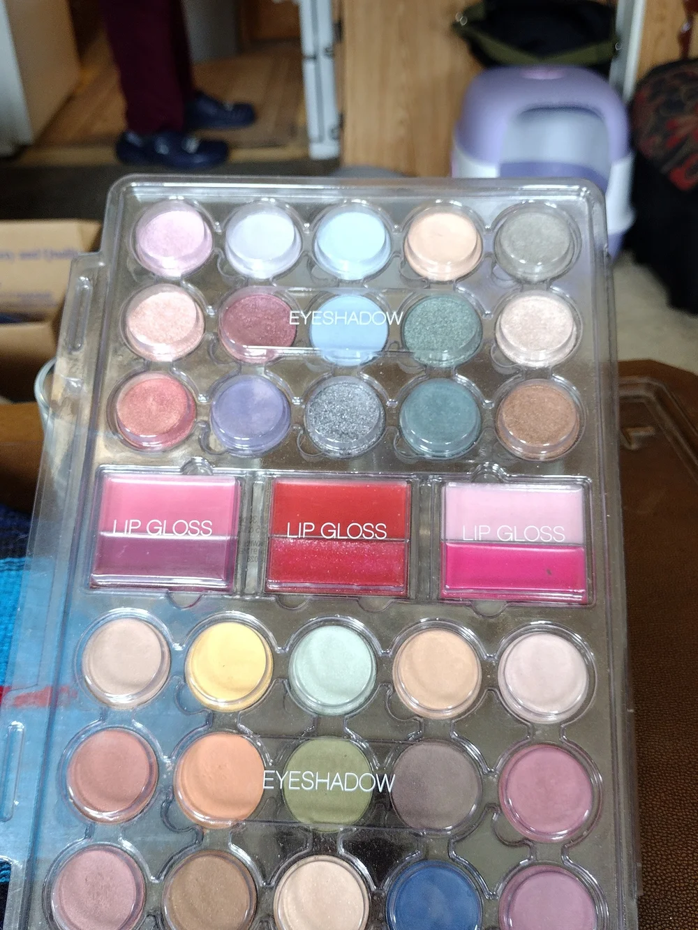 3-Pack Lip Gloss Set in Pink and Red with Matching Eyeshadows
